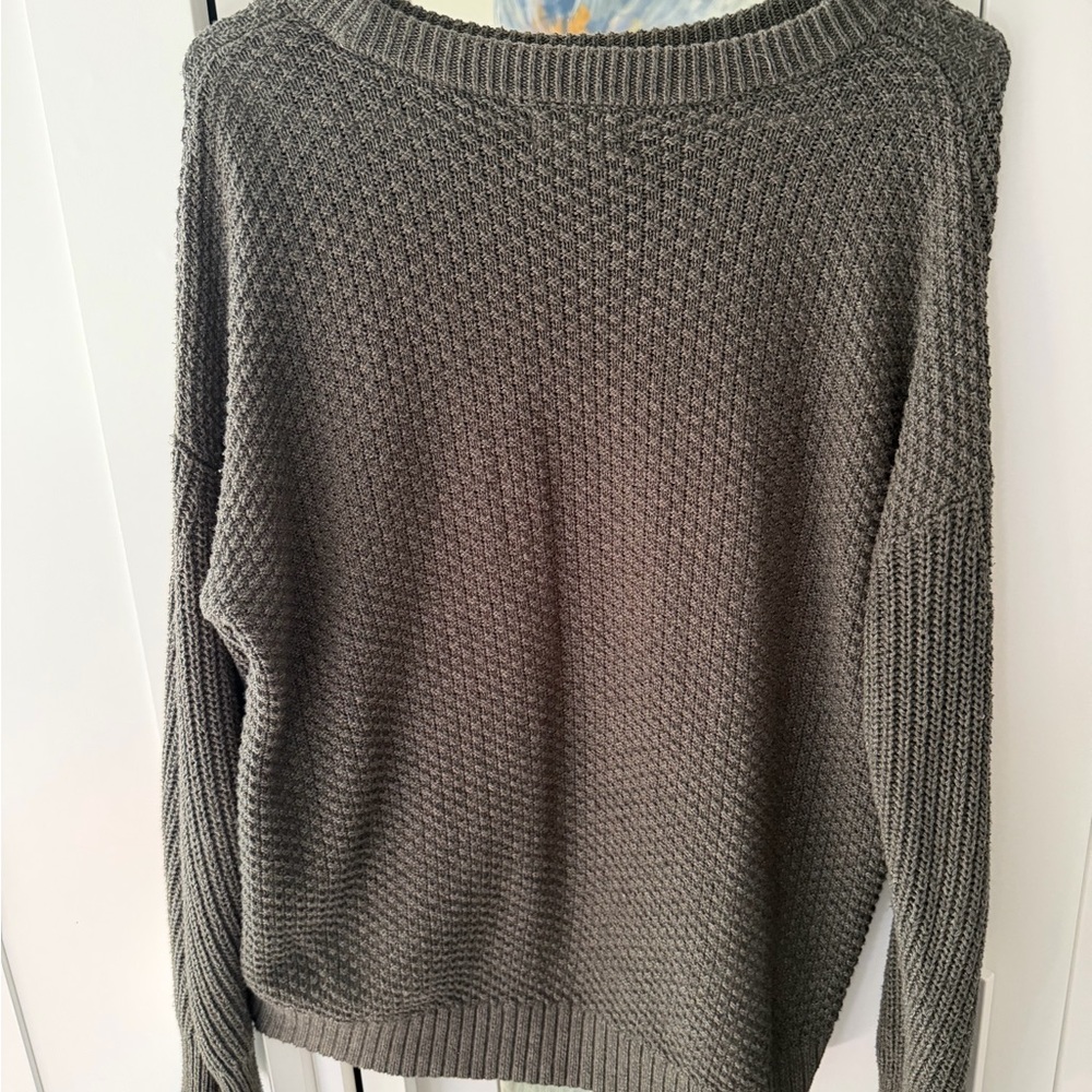 Universal Thread Women's Textured Gray Sweater - Picture 2 of 3